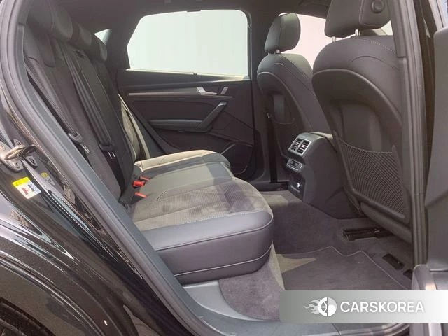 Audi Q5L 2024 Черный из Китая