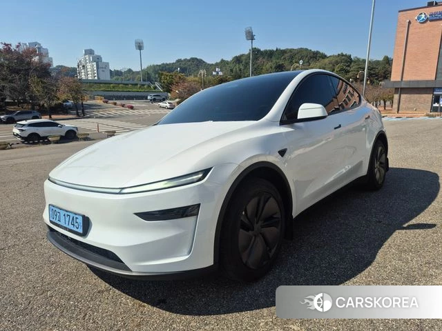 Tesla Model Y 2026 Белый из Кореи