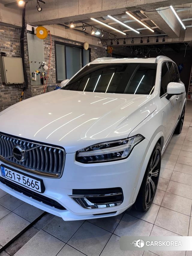 Volvo XC90 second Generation 2023 Белый из Кореи