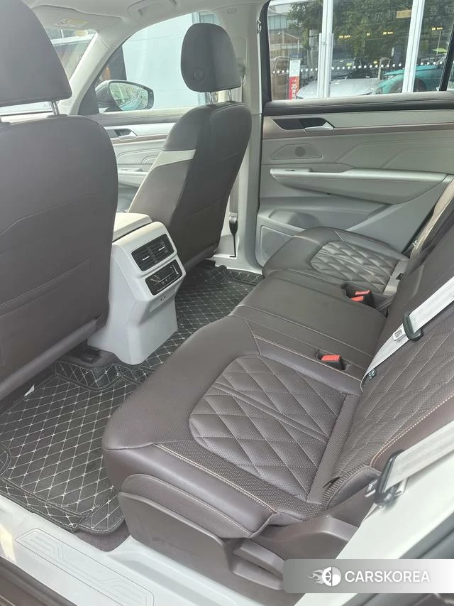 Volkswagen Tavendor 2023 Другой из Китая