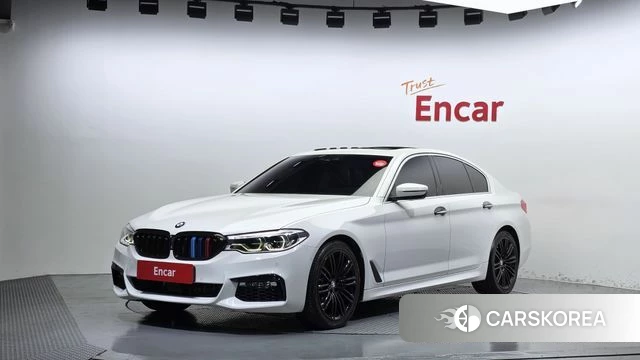 BMW 5 Series (G30) 2018 Белый из Кореи