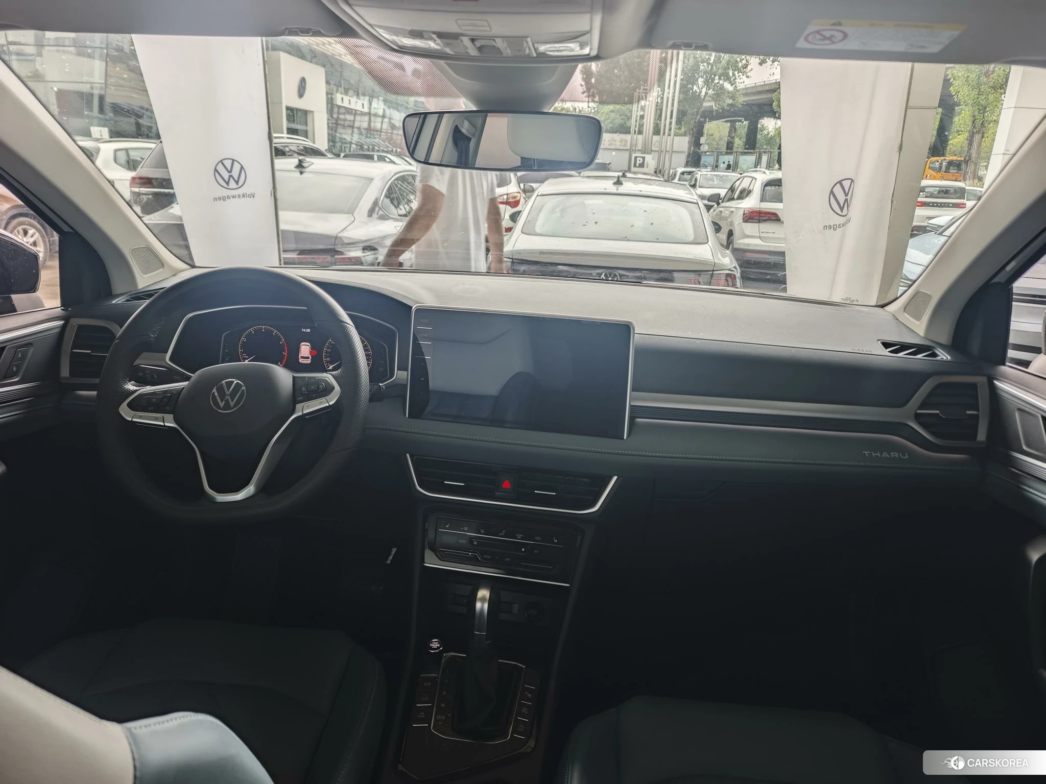 Volkswagen Tharu 2024 Белый из Китая