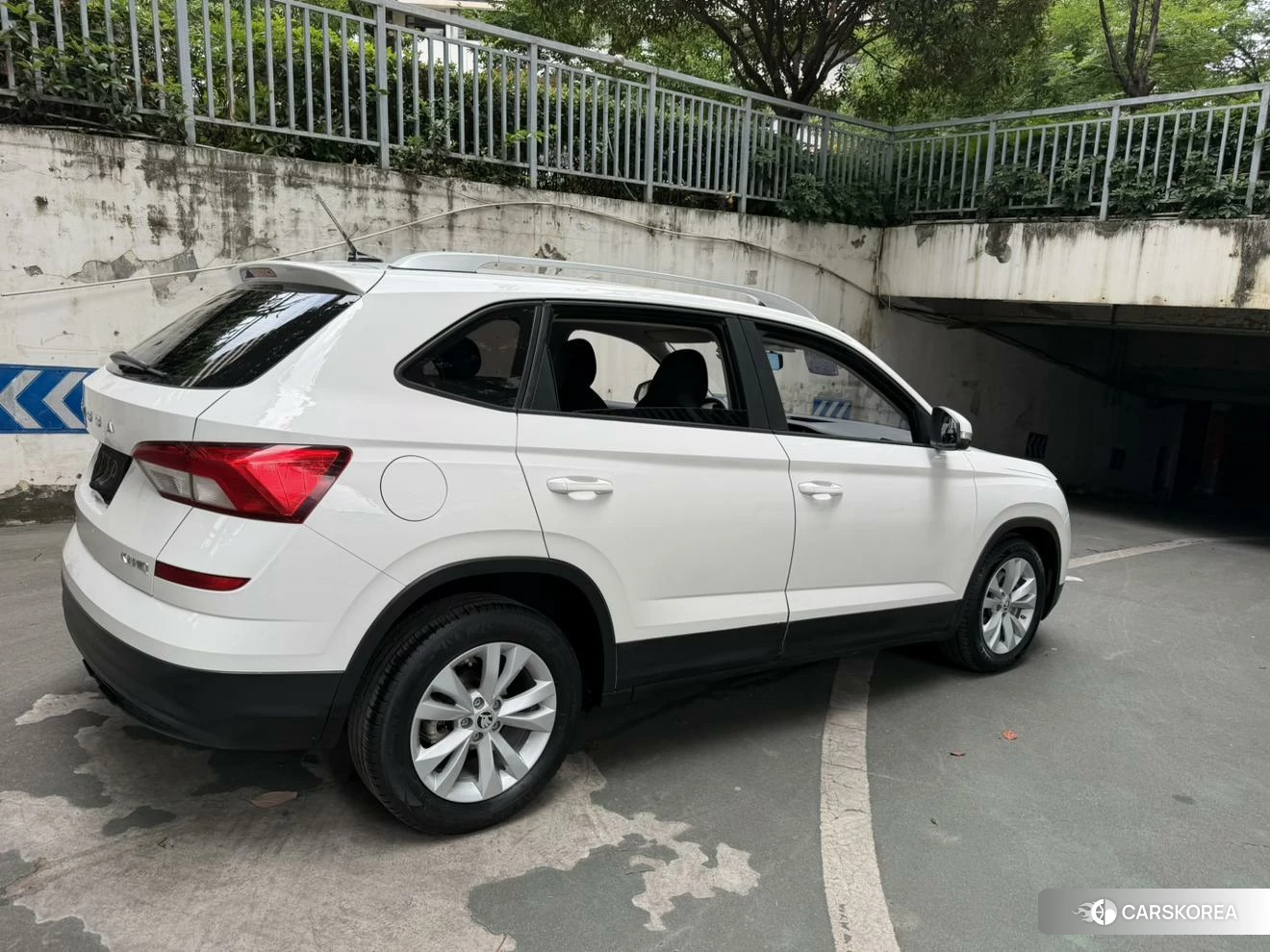 Skoda Kamiq 2021 Белый из Китая