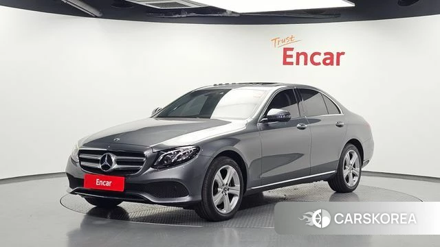 Mercedes-Benz E-Class W213 2018 Серый из Кореи