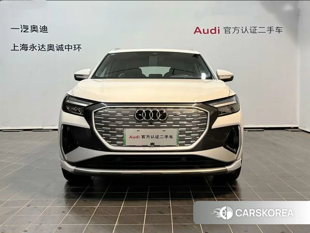 Audi Q4 2024 Белый из Китая