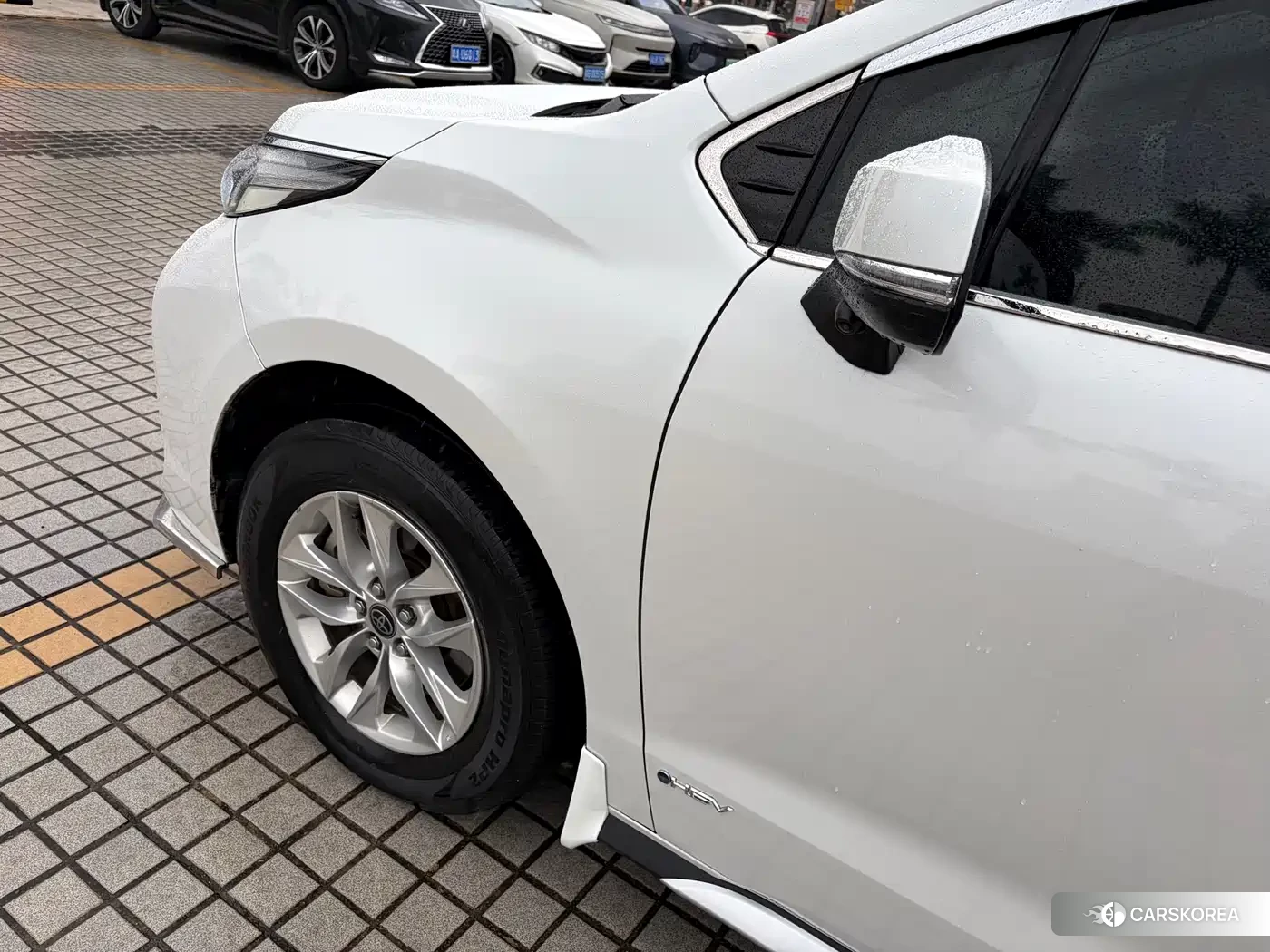 Toyota Granvia 2024 Белый из Китая
