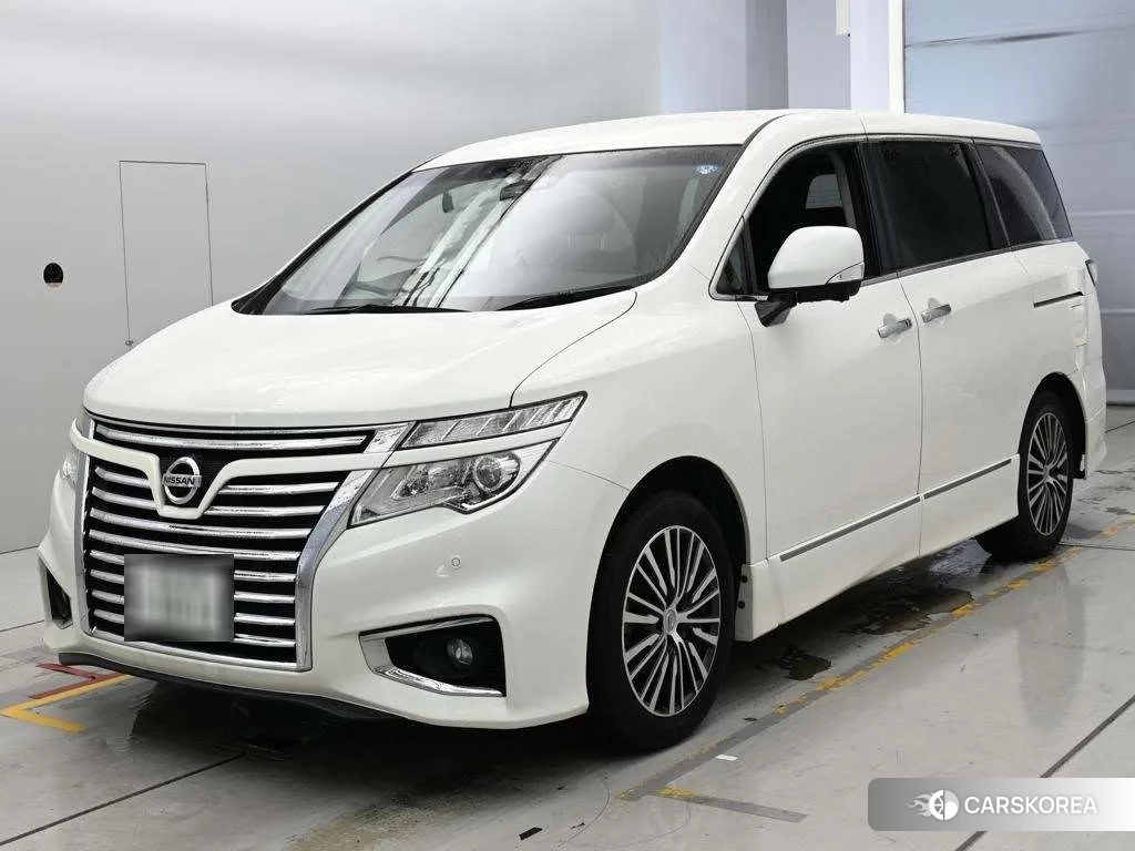 Nissan Elgrand 2019 из Японии