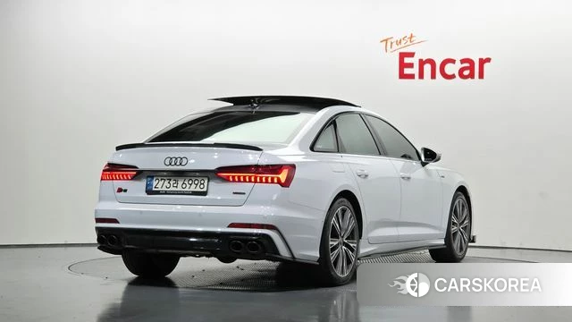 Audi A6 (C8) 2021 Белый из Кореи