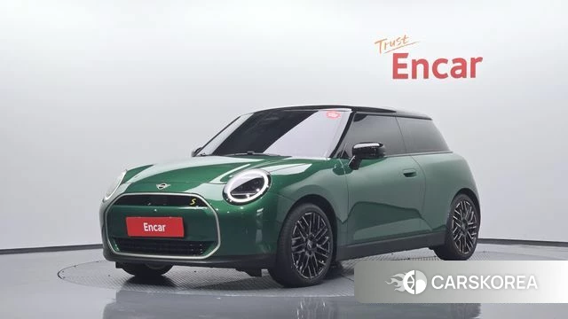 Mini Cooper Electric 4th Generation 2024 Зеленый из Кореи