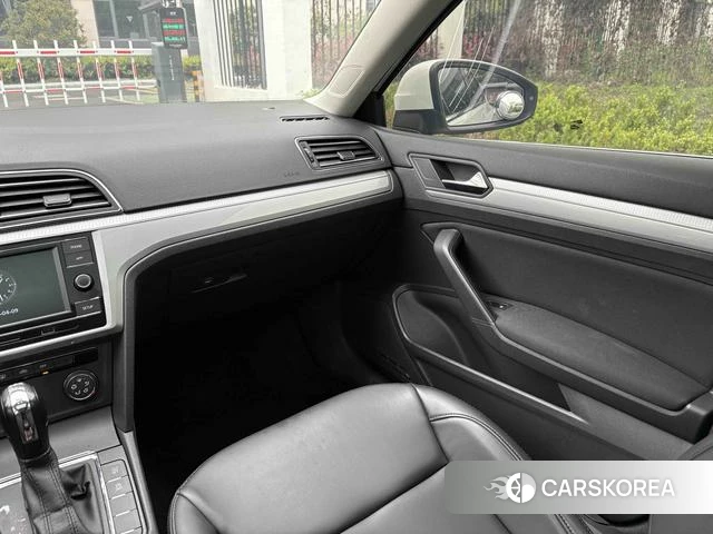 Volkswagen Lamando 2020 Белый из Китая