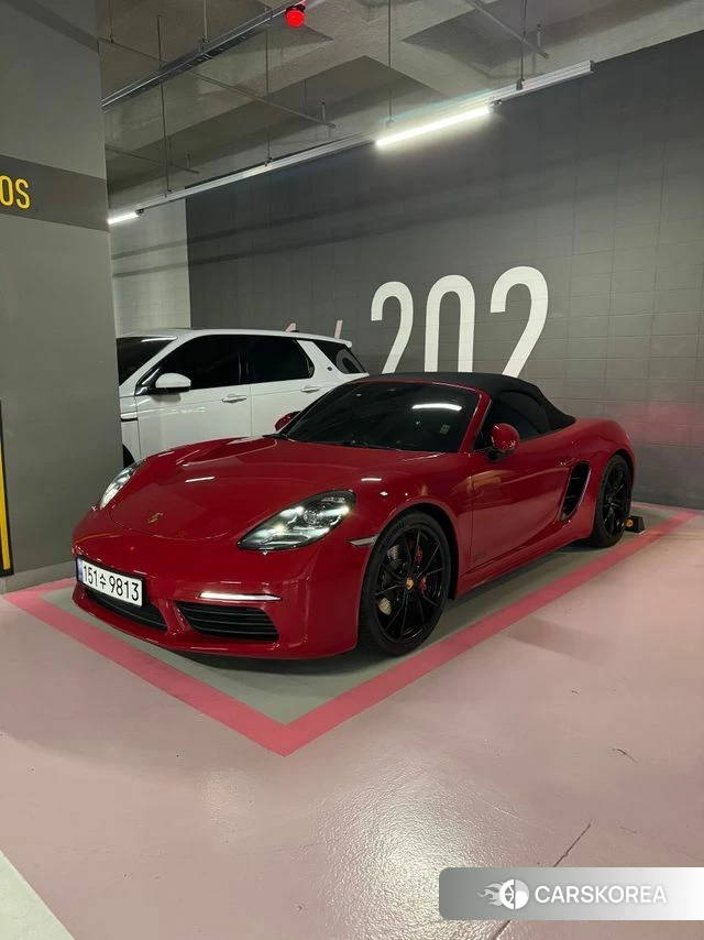 Porsche 718 Boxster 2018 Красный из Кореи