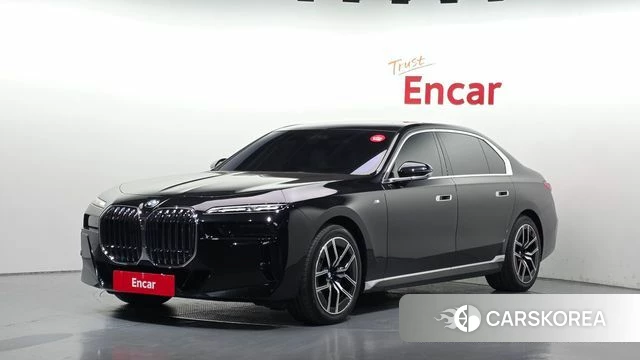 BMW 7 Series (G70) 2024 Черный из Кореи