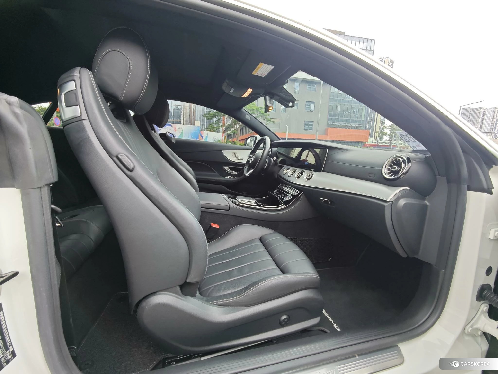 Mercedes-Benz E-Class 2019 Белый из Китая