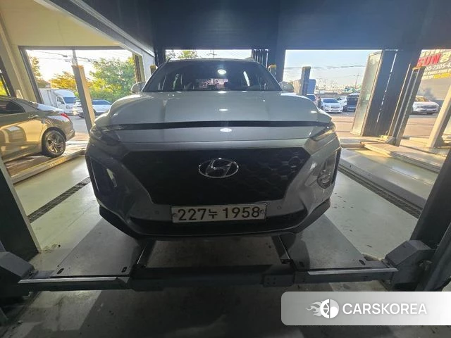 Hyundai Santa Fe TM 2018 Серебристо-серый из Кореи