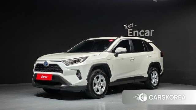 Toyota RAV4 5th Generation 2019 Белый из Кореи