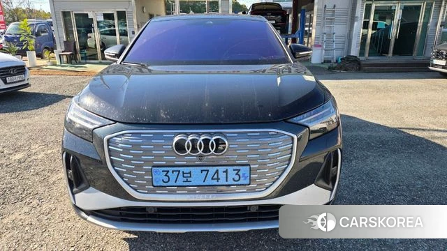 Audi Q4 e-Tron (F4) 2026 Черный из Кореи