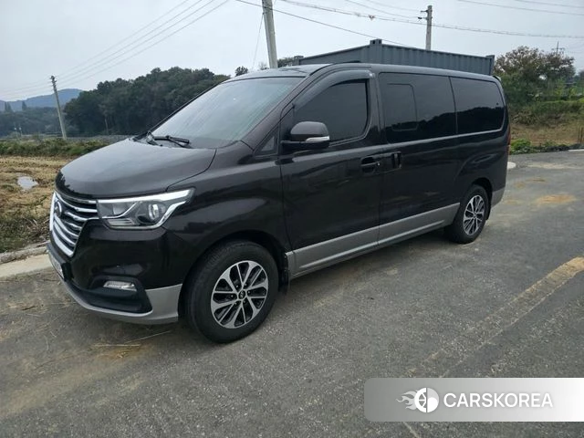 Hyundai The New Grand Starex 2018 Коричневый из Кореи