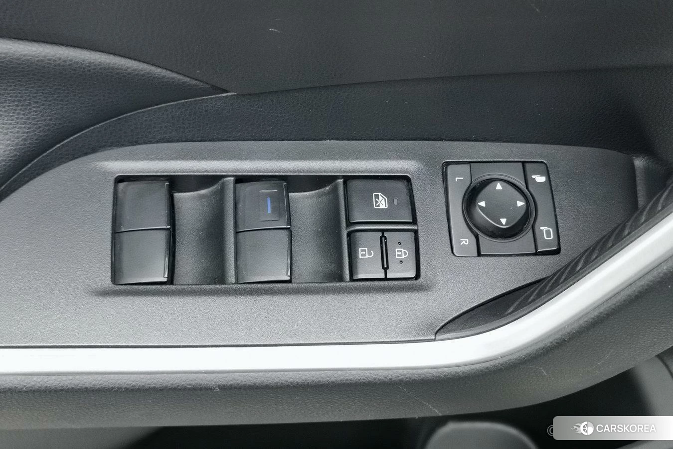 Toyota RAV4 2019 Белый из Китая
