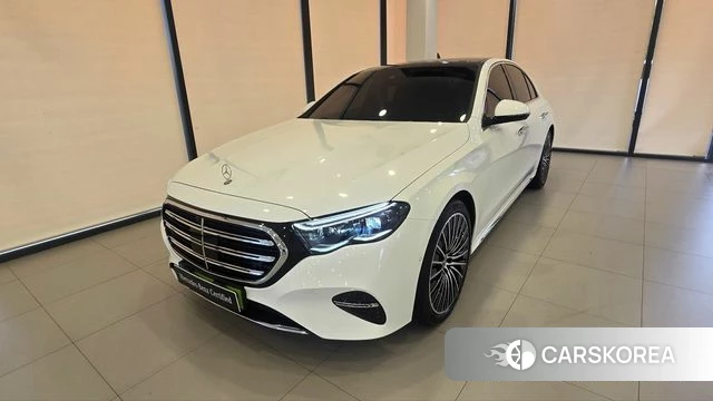 Mercedes-Benz E-Class W214 2026 Белый из Кореи
