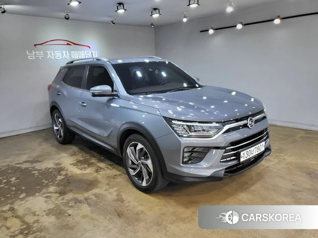 Ssangyong Beautiful Korando 2019 Серый из Кореи