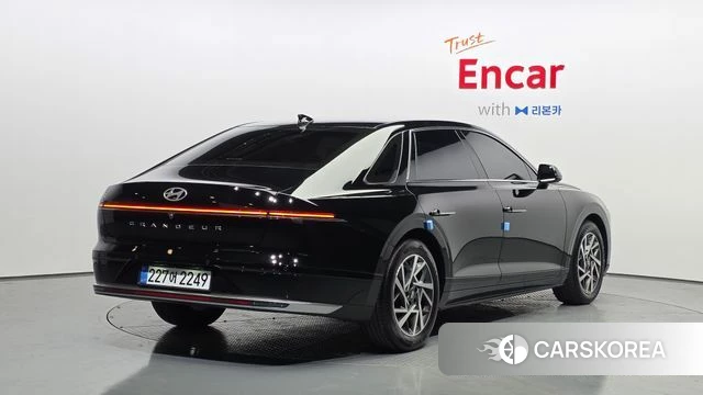 Hyundai Grandeur (GN7) 2023 Черный из Кореи