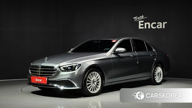 Mercedes-Benz E-Class W213 2022 Серый из Кореи