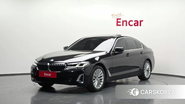 BMW 5 Series (G30) 2022 Черный из Кореи
