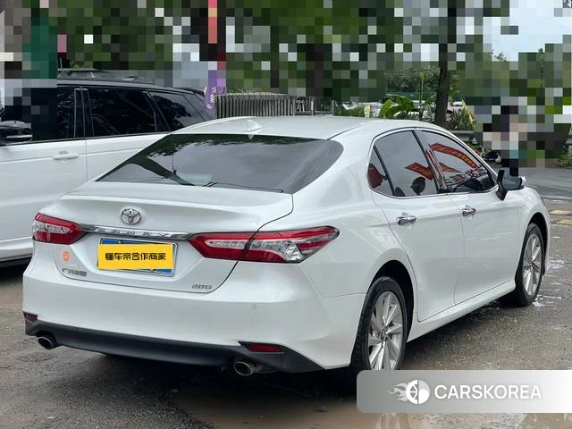 Toyota Camry 2022 Белый из Китая