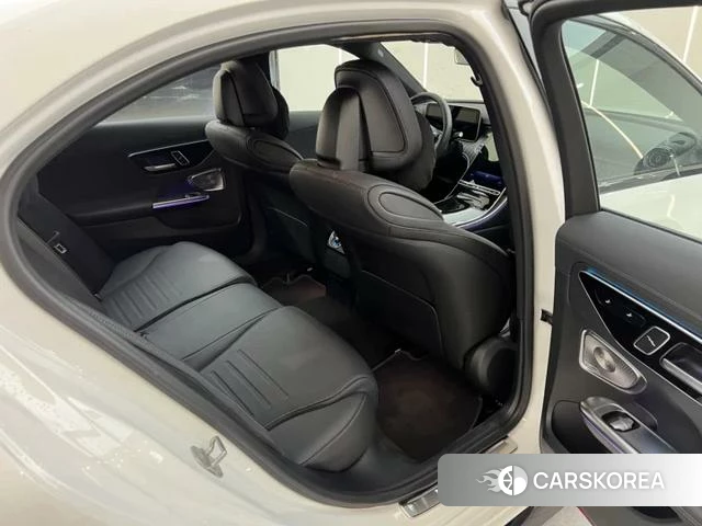 Mercedes-Benz C-class 2024 Белый из Китая