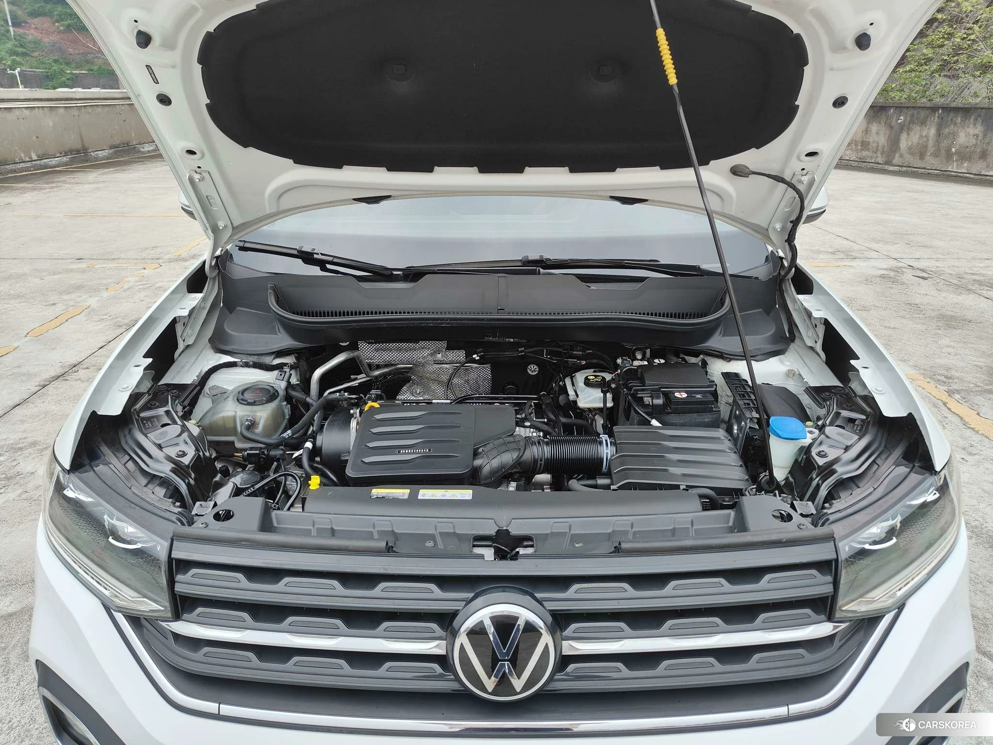 Volkswagen Tacqua 2021 Белый из Китая