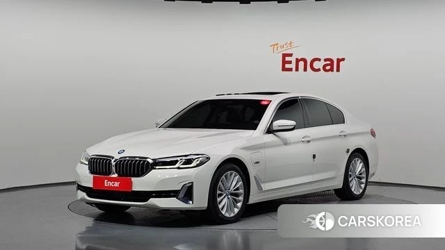 BMW 5 Series (G30) 2022 Белый из Кореи