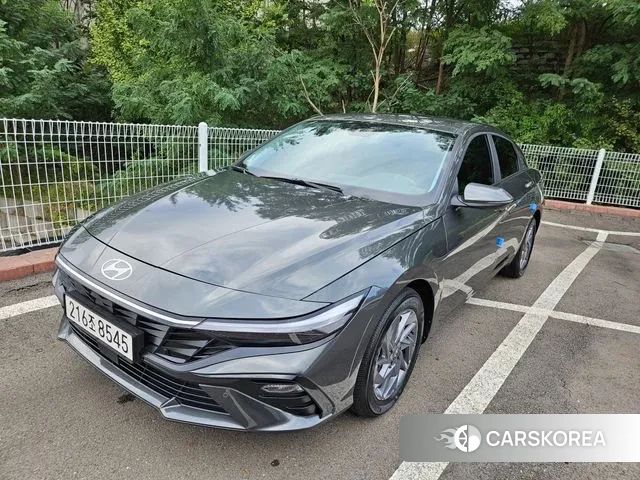 Hyundai The New Avante (CN7) 2024 Темно-зеленый из Кореи