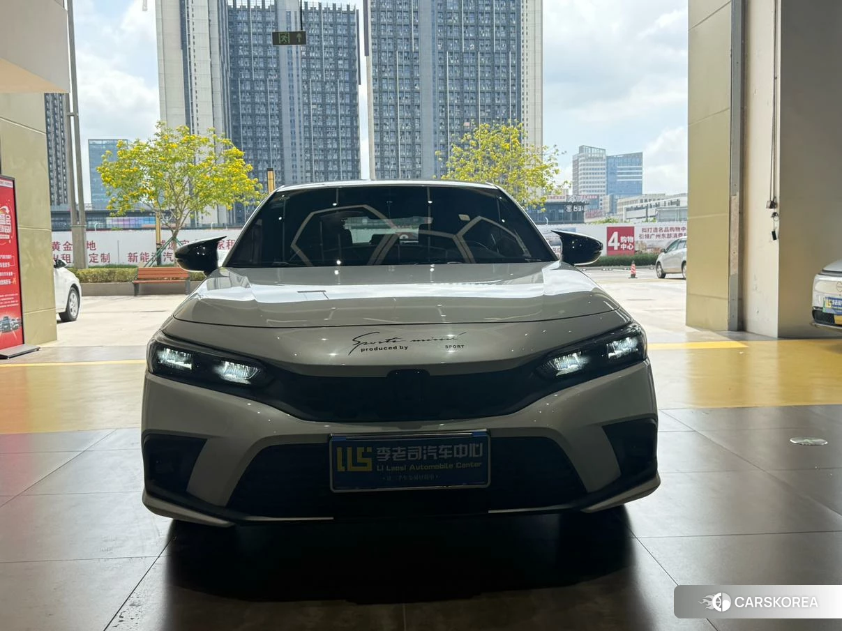 Honda Civic 2022 Белый из Китая