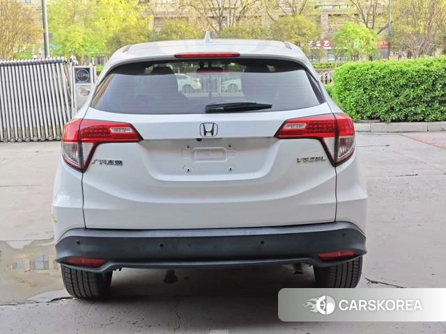 Honda Vezel 2021 Белый из Китая