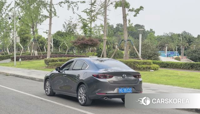 Mazda 3 2021 Серебристо-серый из Китая