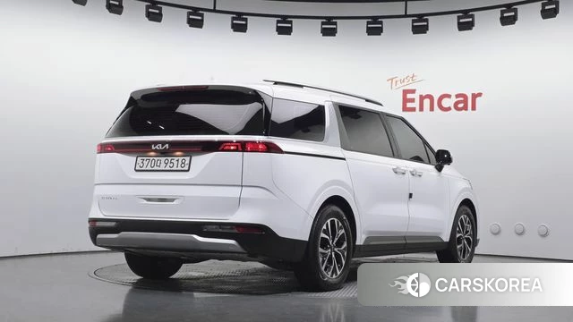 Kia Carnival 4th generation 2022 Белый из Кореи