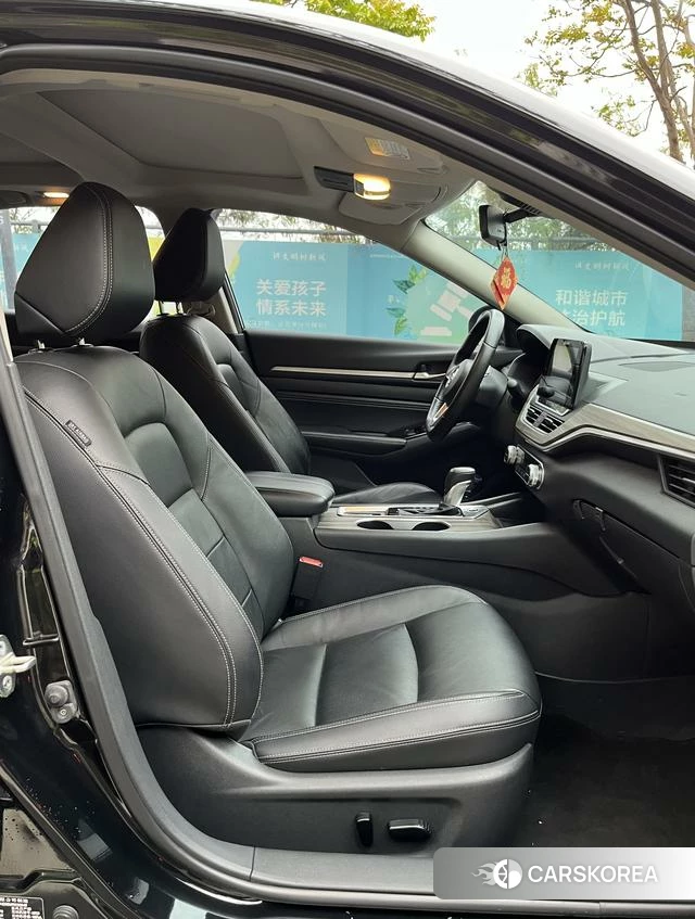 Nissan Altima 2021 Черный из Китая