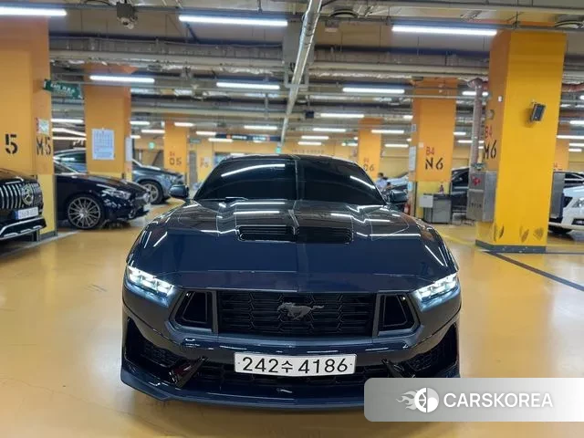 Ford Mustang 7th Generation 2024 Серый из Кореи