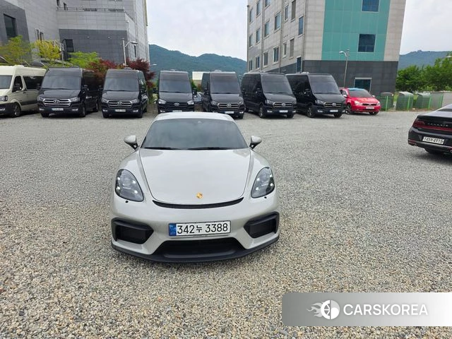 Porsche 718 Cayman 2022 Серебристо-серый из Кореи