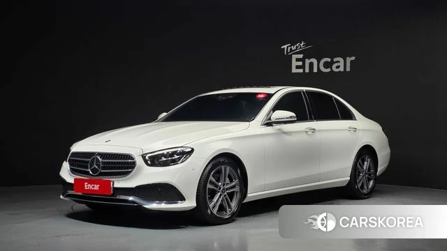 Mercedes-Benz E-Class W213 2023 Белый из Кореи