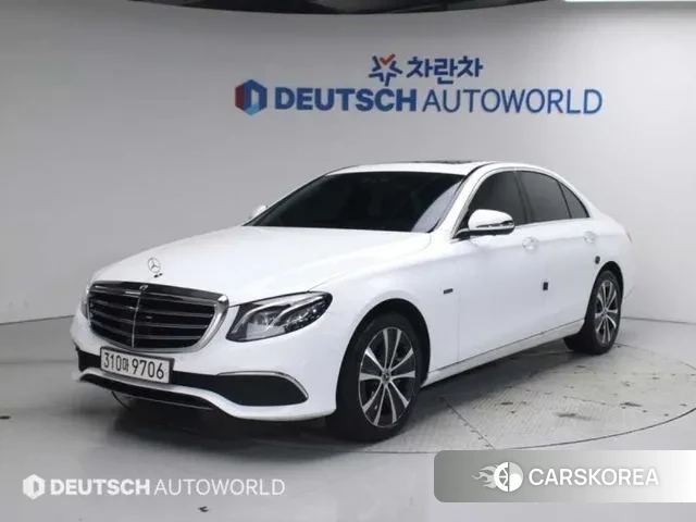 Mercedes-Benz E-Class W213 2020 Белый из Кореи