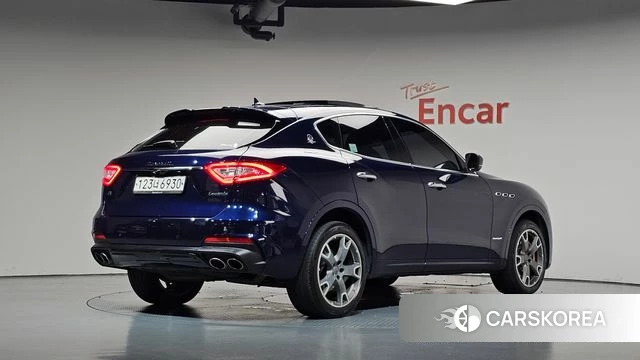 Maserati Levante 2019 Синий из Кореи