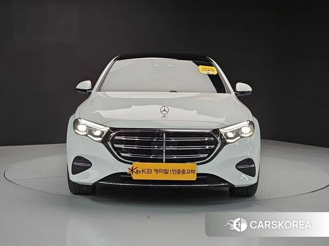 Mercedes-Benz E-Class W214 2025 Белый из Кореи