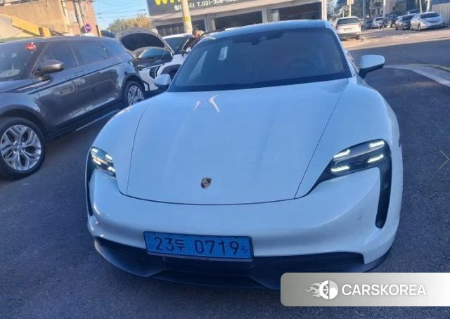 Porsche Taycan 2021 Белый из Кореи