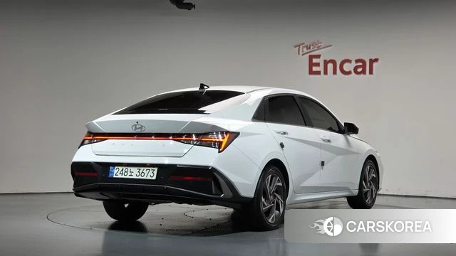 Hyundai The New Avante (CN7) 2023 Белый из Кореи