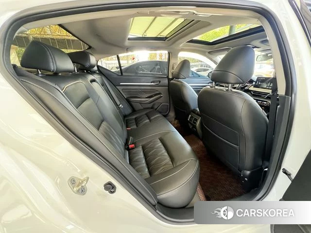Nissan Altima 2022 Белый из Китая