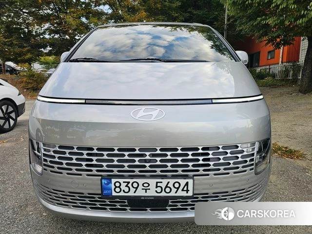 Hyundai Staria 2024 Серебряный из Кореи