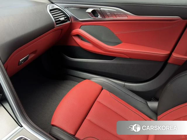 BMW 8 series 2021 Черный из Китая