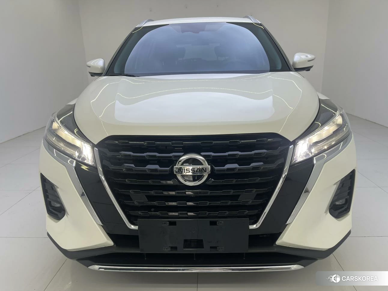 Nissan Kicks 2021 Белый из Китая