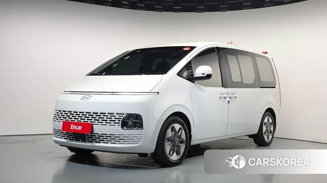 Hyundai Staria 2025 Белый из Кореи